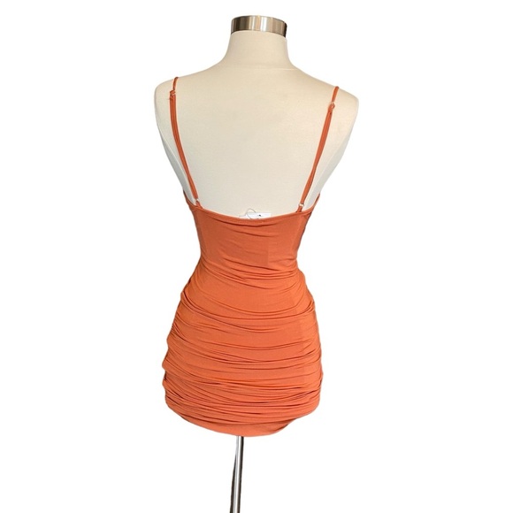 Better Be Ruched Body-con Plunge Mini Dress In Burnt Orange - Picture 6 of 10